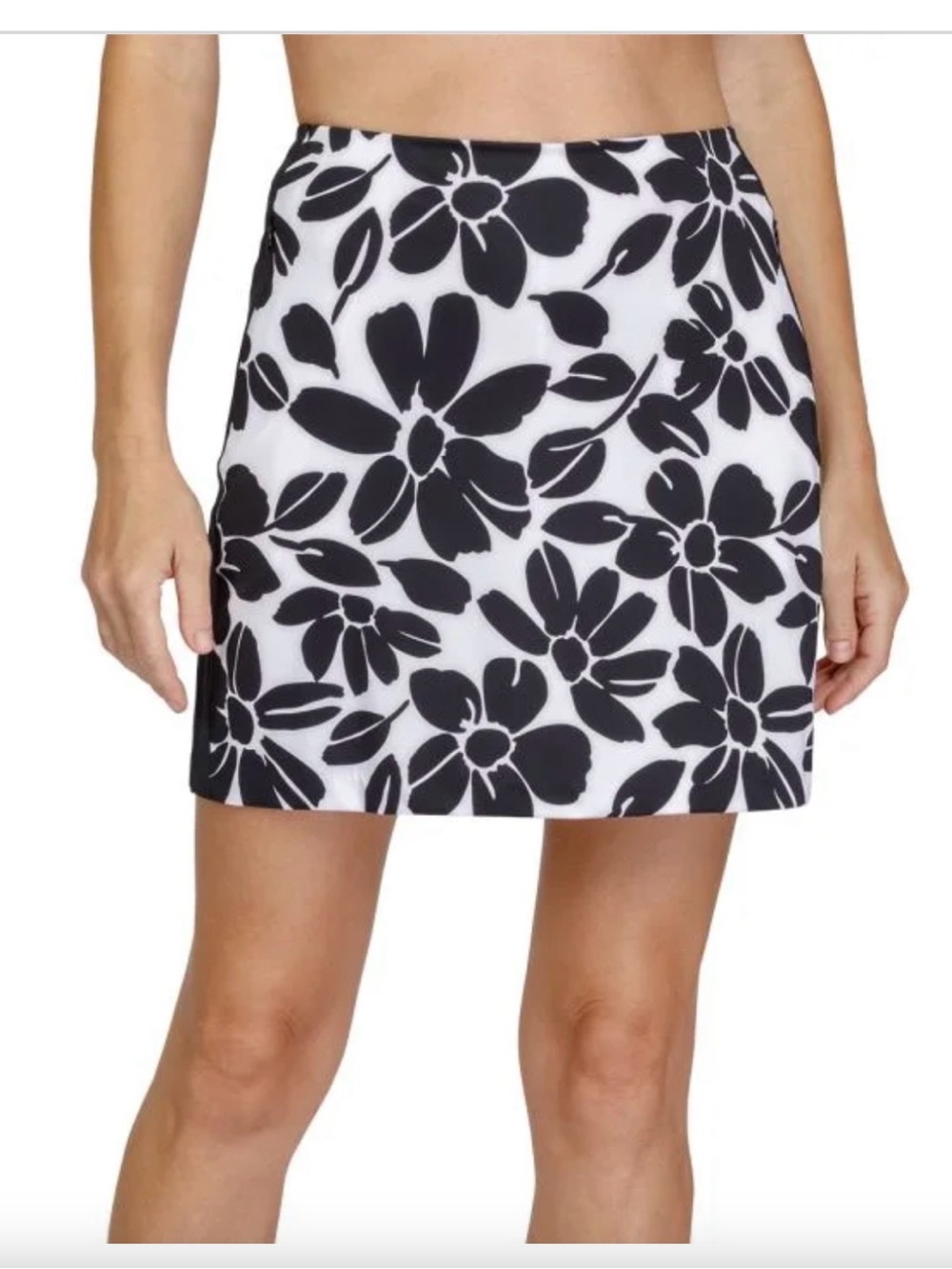 Tail Womens Angela 18 Inch Golf Skort - Dash Stripe UPF 50